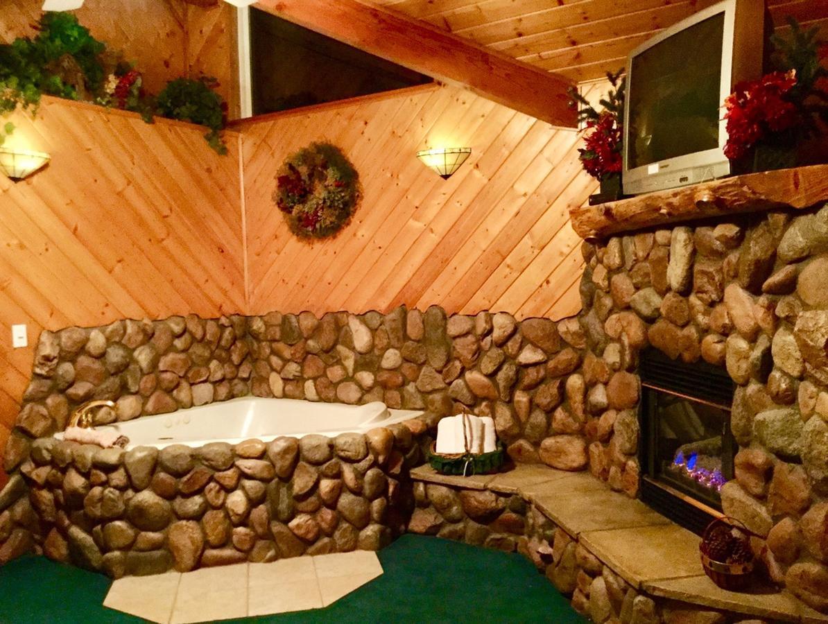 Giant Oaks Lodge Running Springs Esterno foto