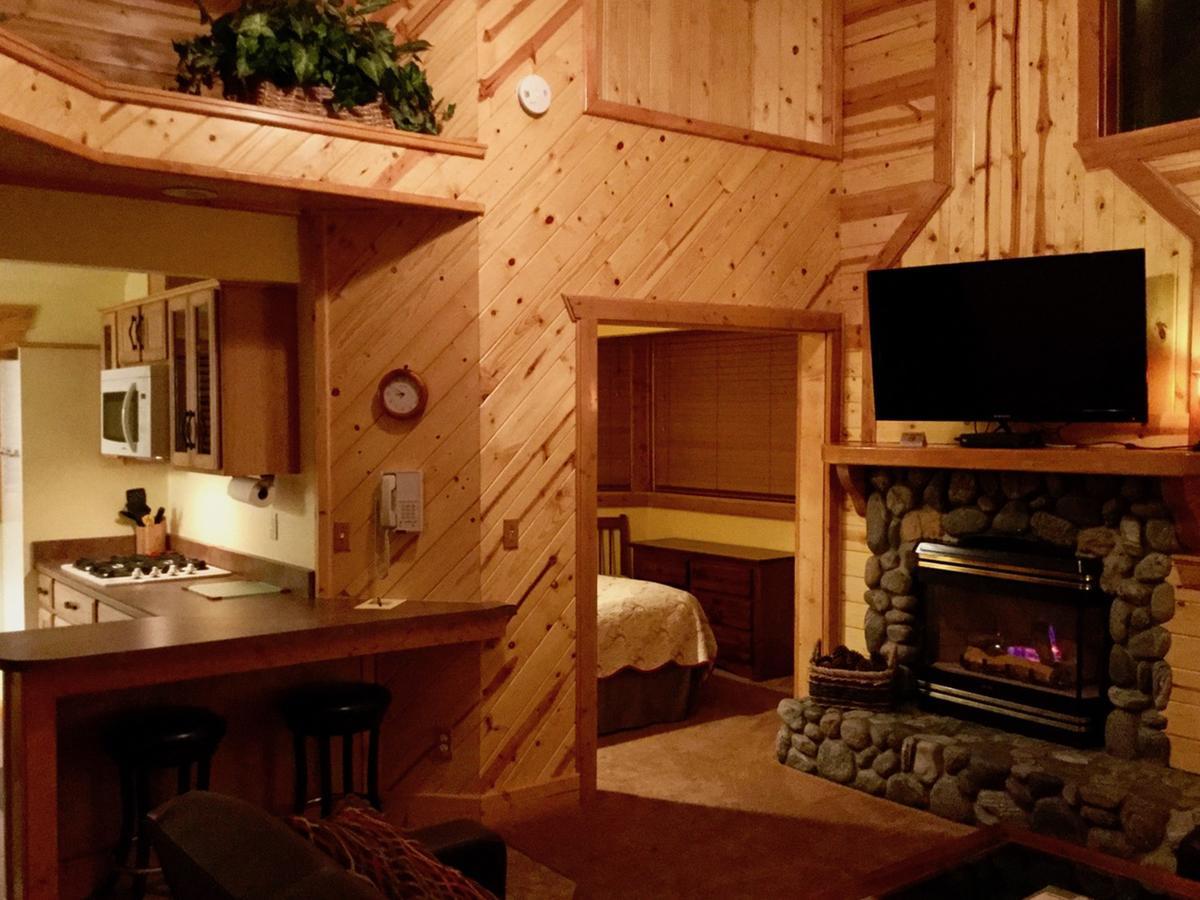 Giant Oaks Lodge Running Springs Esterno foto