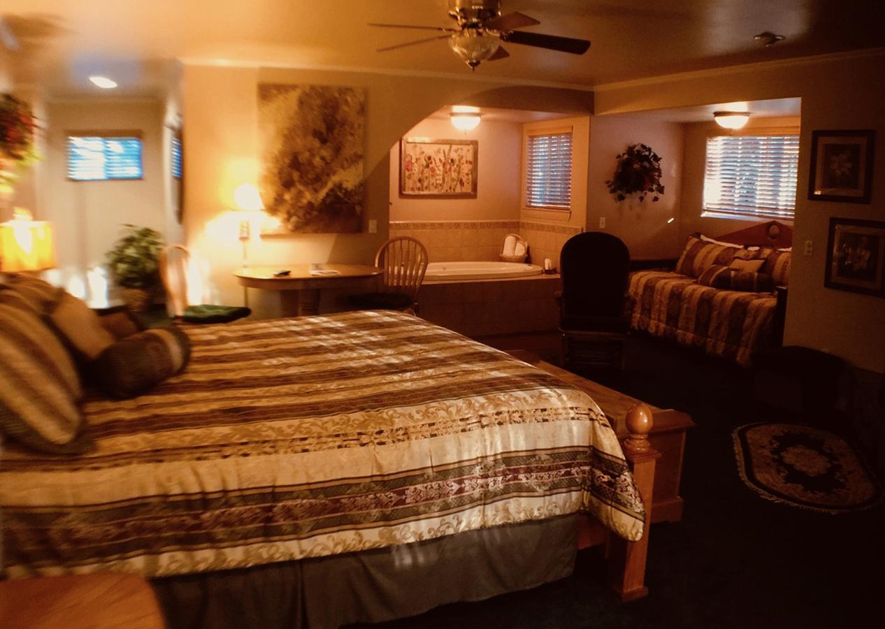 Giant Oaks Lodge Running Springs Esterno foto
